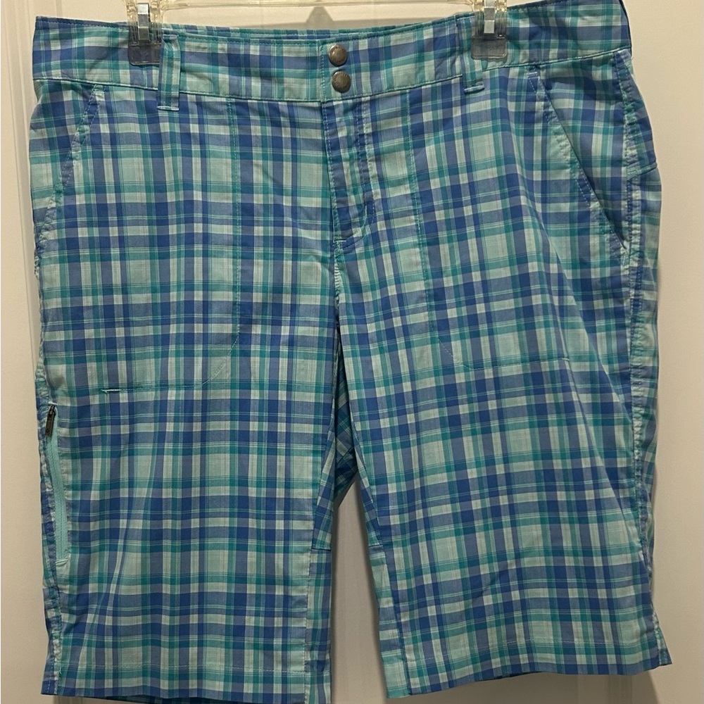 Columbia Golf Shorts